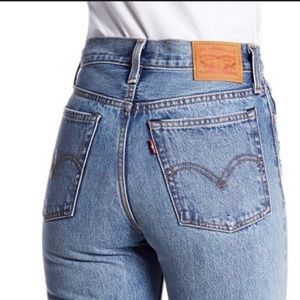 Levi’s wedgie straight jeans